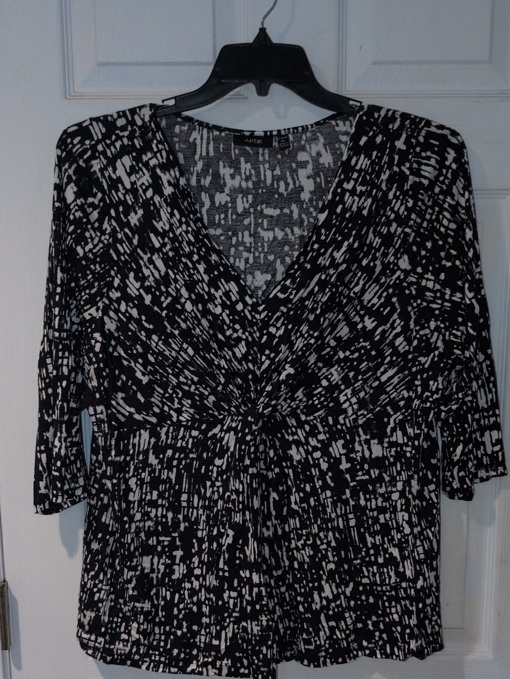 Apt. 9 Black & White Twist-Front V-Neck Tunic